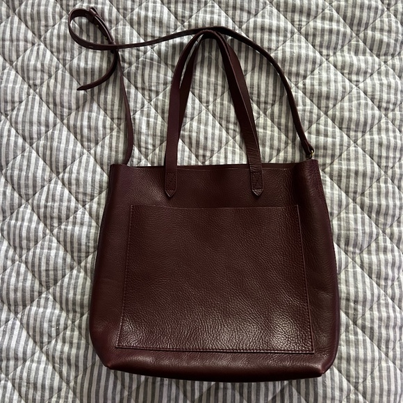 Medium Transport Tote color: Dark Cabernet - Picture 1 of 2